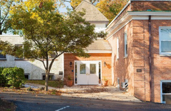 Wildwood Baptist Church entrance